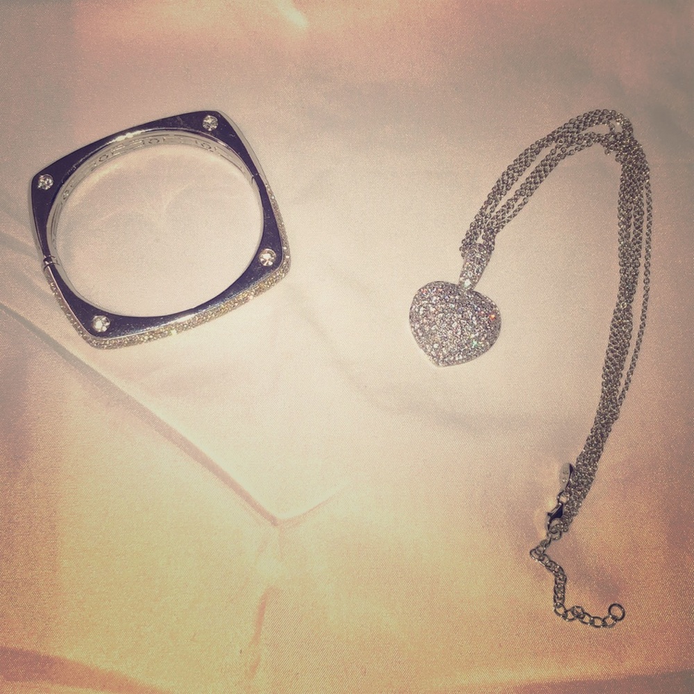 Bracelet and necklace duo